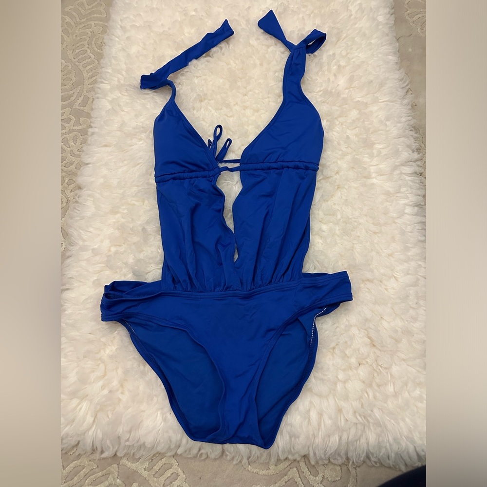 Kenneth Cole swim.